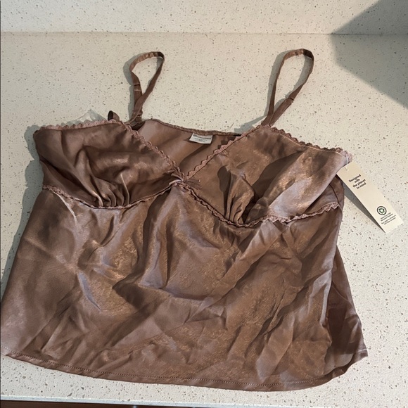 NWT XL tan silky camisole shirt 1652 - Picture 2 of 7